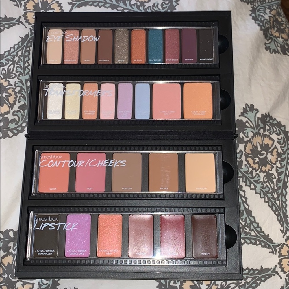 Eyeshadow, Contour, and Lipstick Kit